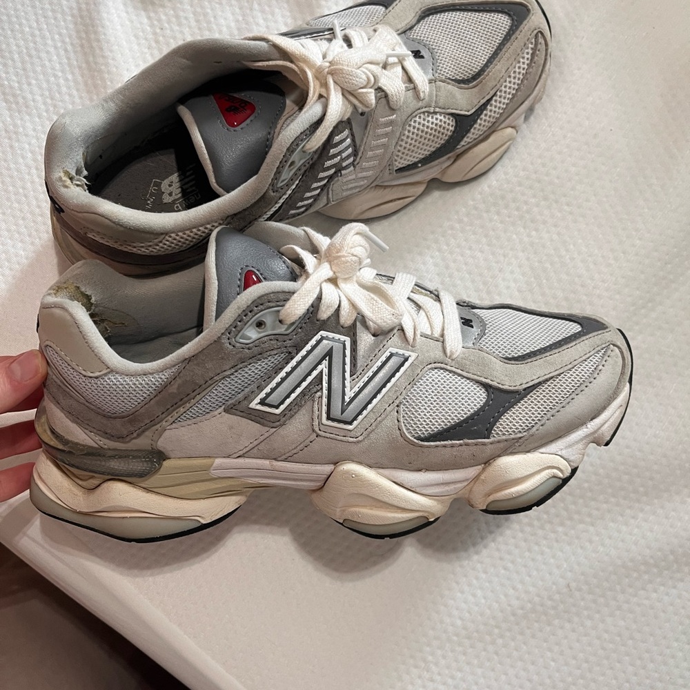 New Balance 9060